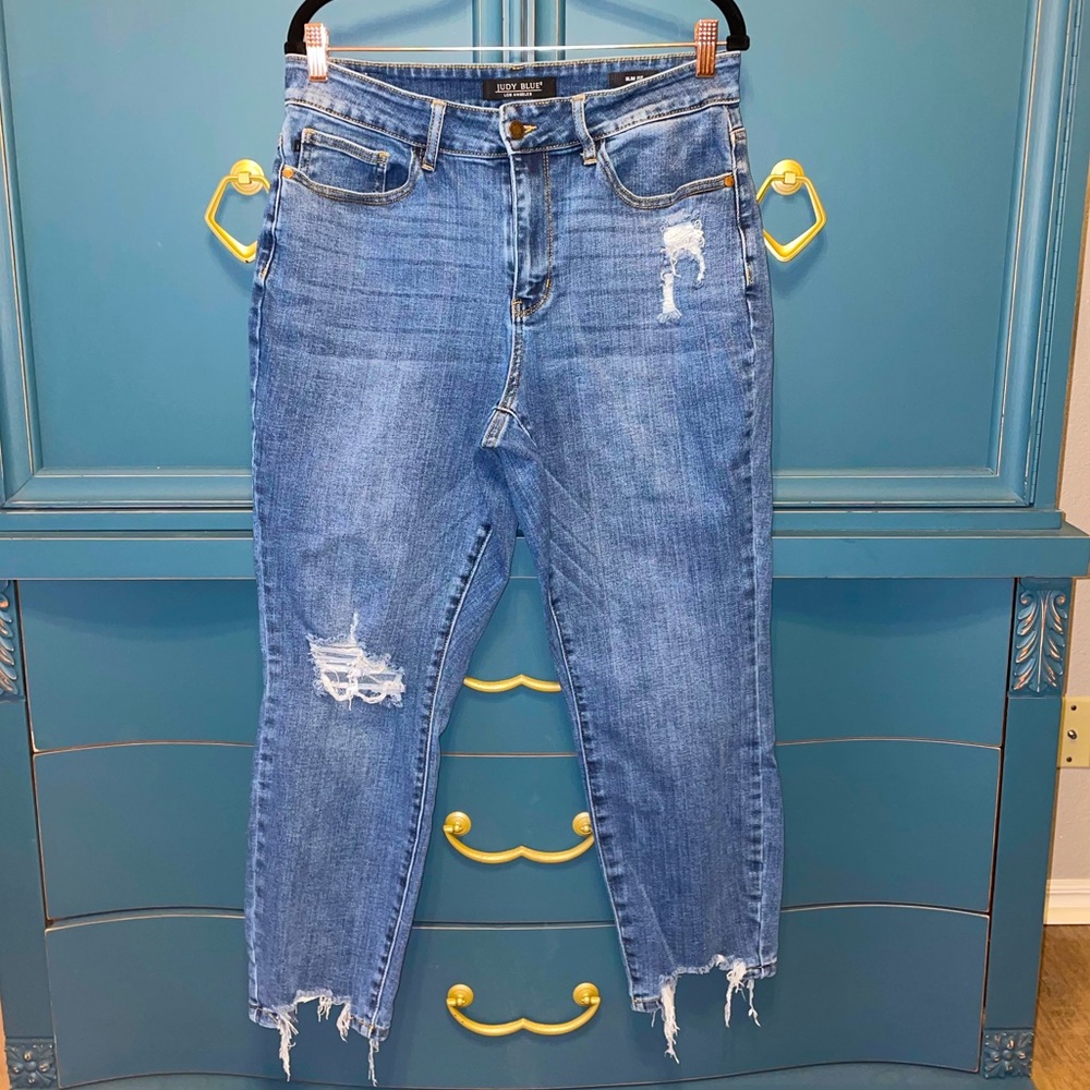 PRICED DROP! Judy Blue Distressed Jeans Worn Once!!